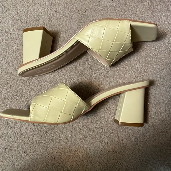 RAID | Albie | Woven | Slip-On | Block Heel |Sandals | Pastel Yellow | Size 38 - Picture 10 of 11